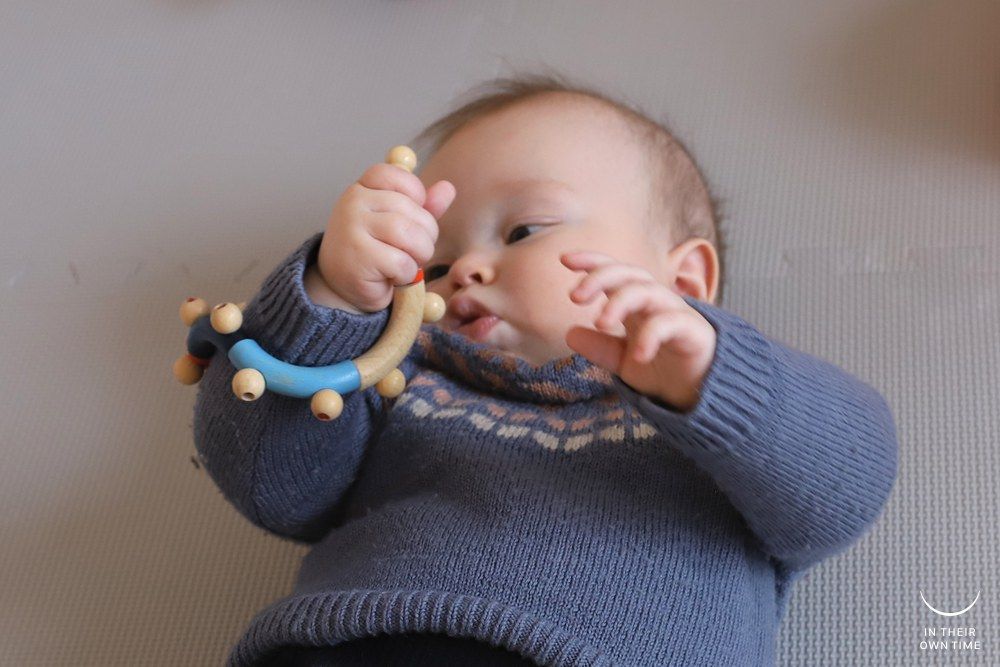 Waarom vinden baby's deze 8 speeltjes zo boeiend?